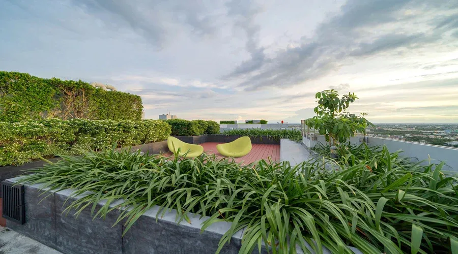 Green Storeys by Modern Spaaces image 5